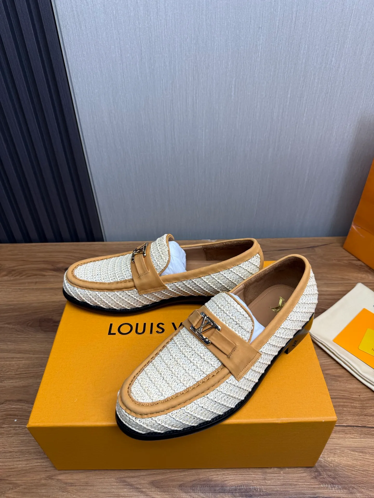 Factory 680💰 LV. Men's business casual leather shoes, all made of imported original brand leather, just to create a more comfortable wearing experience, original non-slip and wear-resistant outsole ✔️16-45 (38.45 non-returnable)